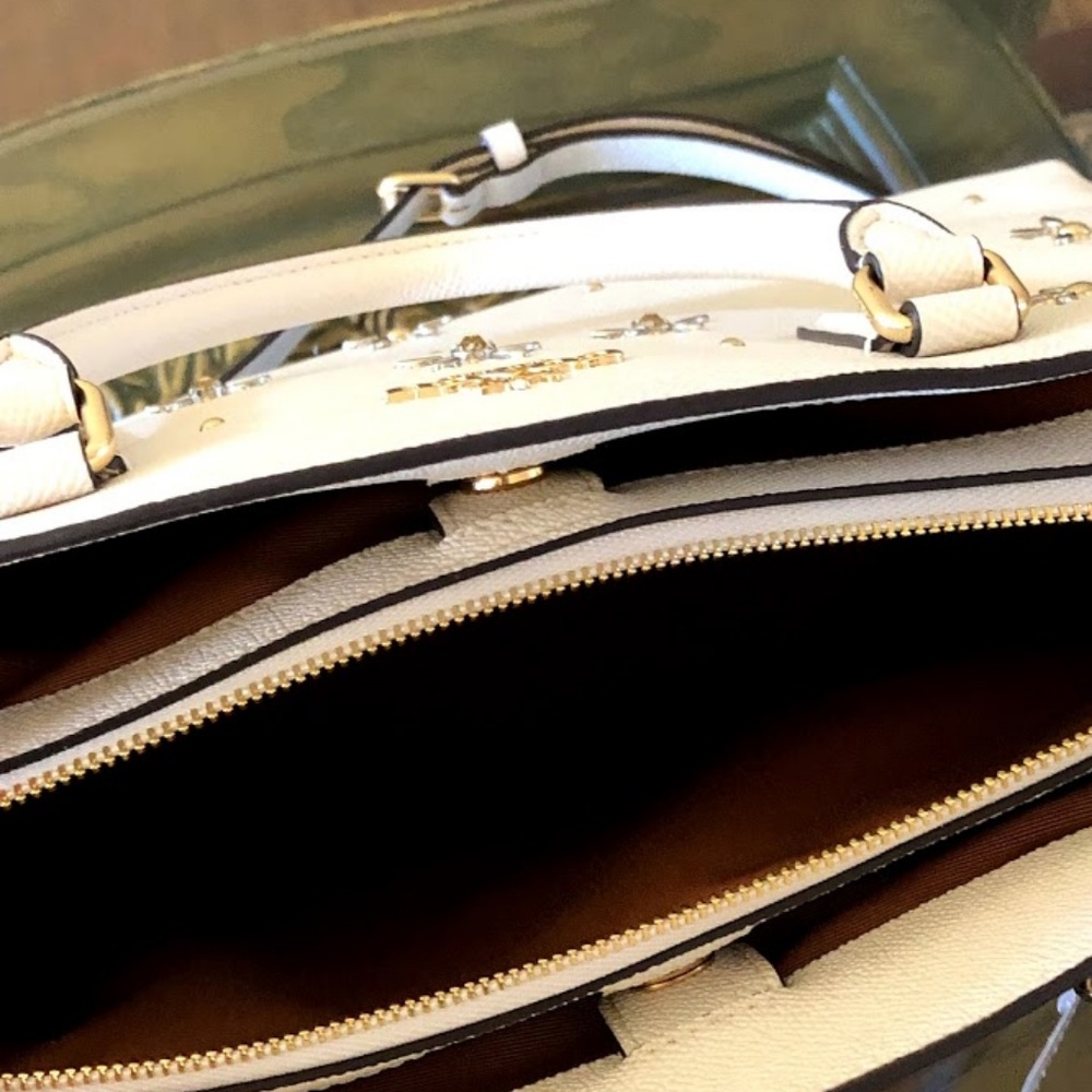 NWT COACH DISNEY SNOW WHIT STUDDED LG SAGE HANDABG - Picture 4 of 7